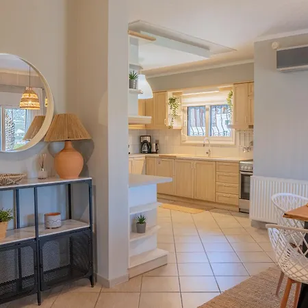 Βίλα Luxury Garden - Elegant Rural Retreat, Heated Pool *